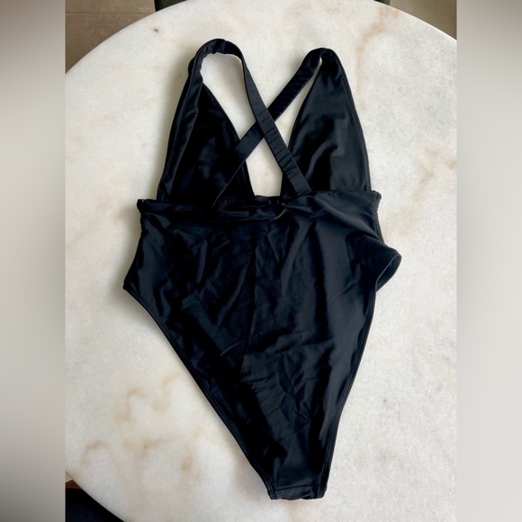 SALE! $12! H&M Black Swimsuit Deep V Plunge Cross Back High Thigh One Piece Swim - Picture 5 of 5